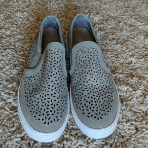 Vionic grey leather cutout slip on sneakers